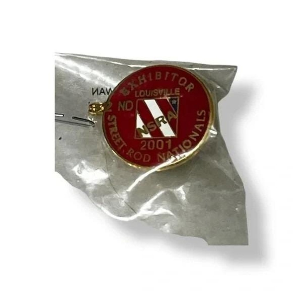 Exhibitor 32nd Street Rod Nationals Louisville KY 2001 NSRA Vtg Lapel Pin A12